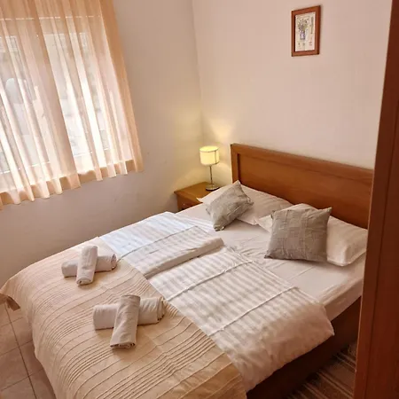 Apartman Iva *